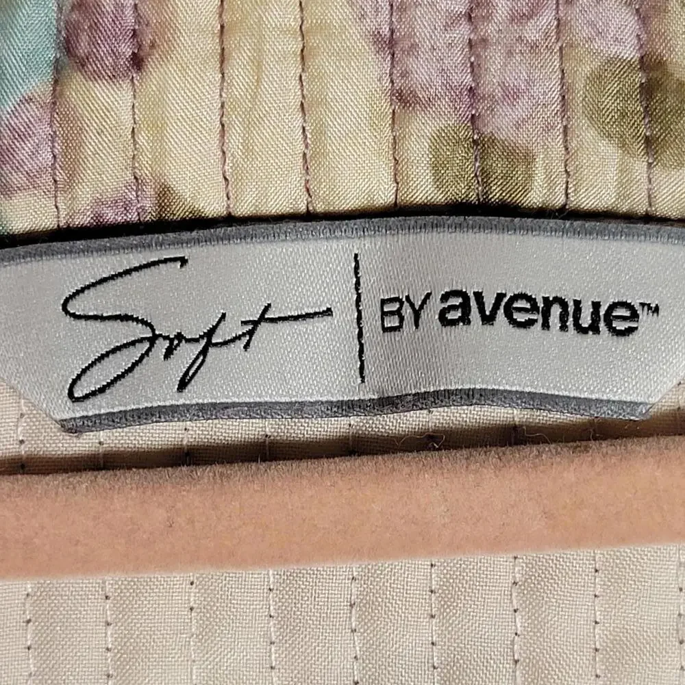 Soft by Avenue Beige Floral Silk Quilted Lightweight Jacket Women Size 14/16 - Picture 3 of 10